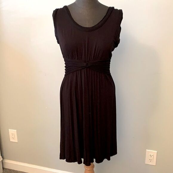 Black Sleeveless Max Studio Dress - Picture 1 of 9